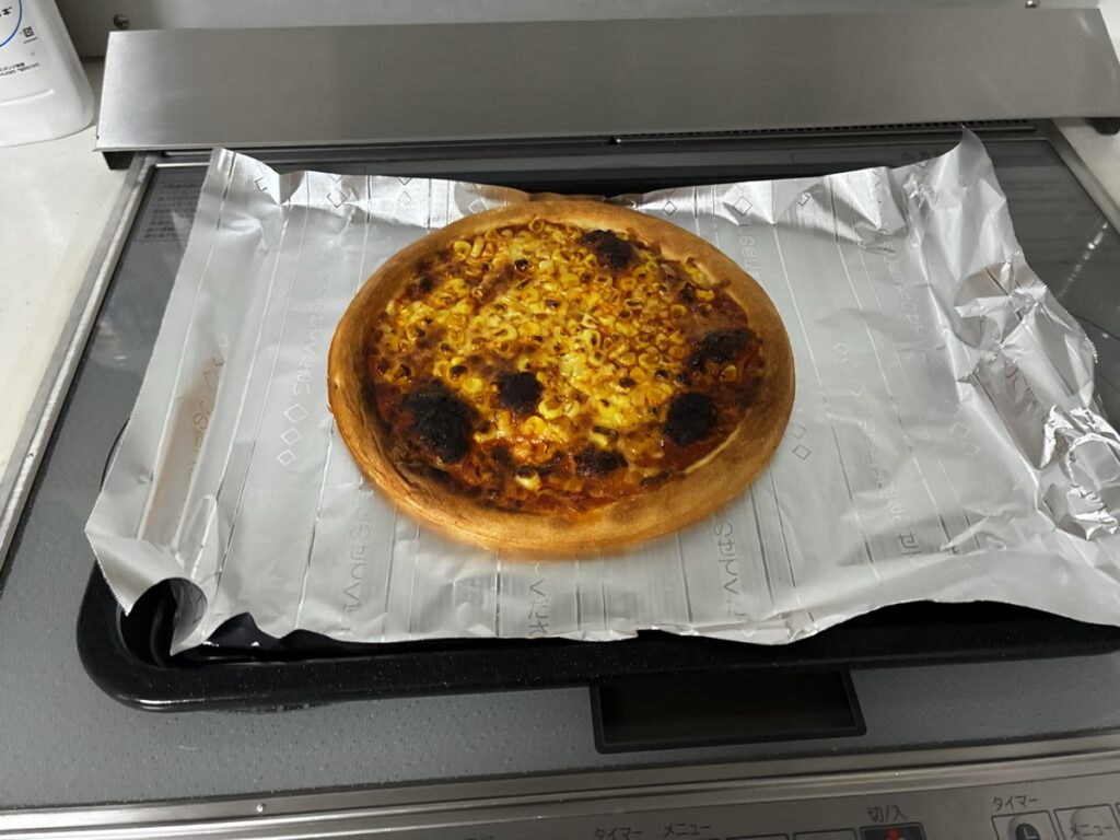 ガストのピザ焼き上がり